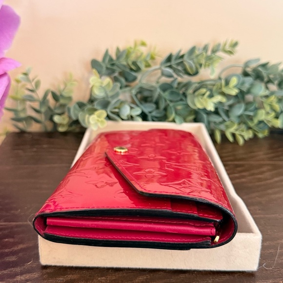 Louis Vuitton Vernis Sarah Wallet Pink Monogram Patent Leather LV - Picture 2 of 9